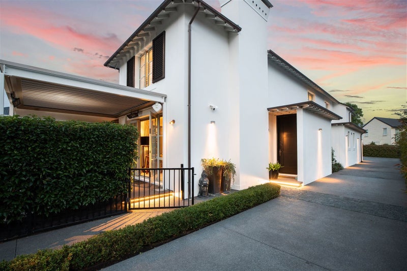 6 Wairarapa Terrace, Merivale, Christchurch - Carousel 1