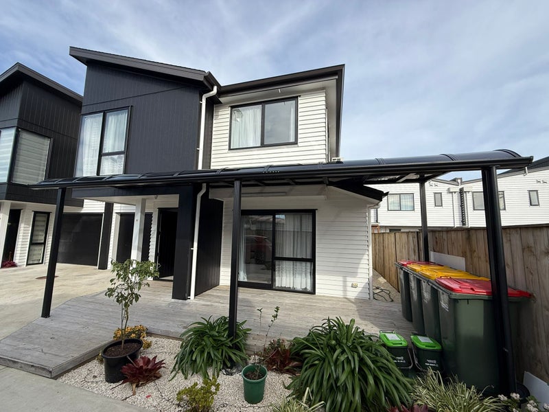 8 Tiraumea Drive, Pakuranga, Auckland - Carousel 1