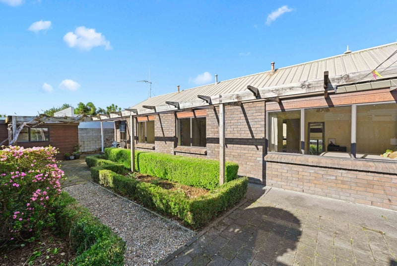 62 Herbert Road, Queenwood, Hamilton - Carousel 1