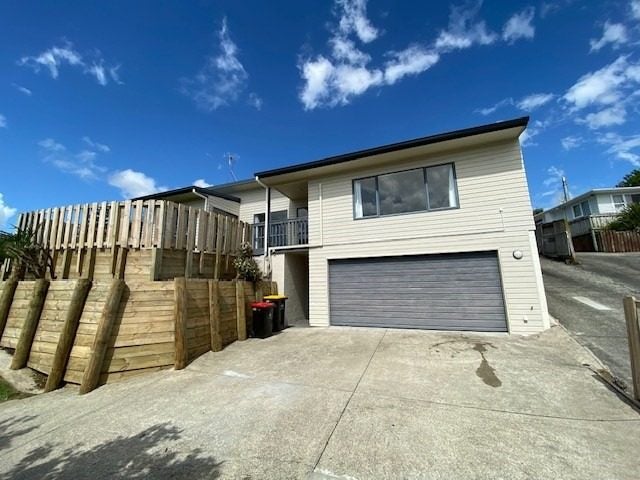 30A Wellesley Grove, Gate Pa, Tauranga - Carousel 1