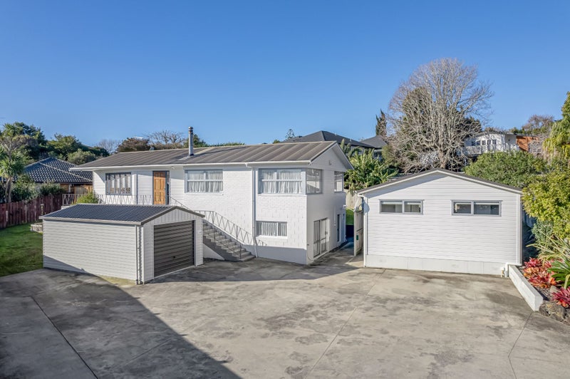19 Cosy Place, Howick, Auckland - Carousel 1