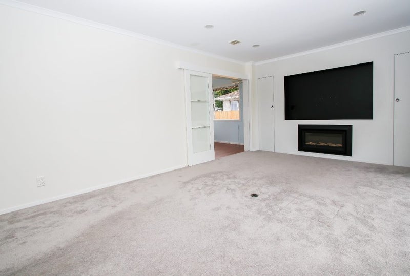 14 Oakfield Crescent, Pukete, Hamilton - Carousel 2