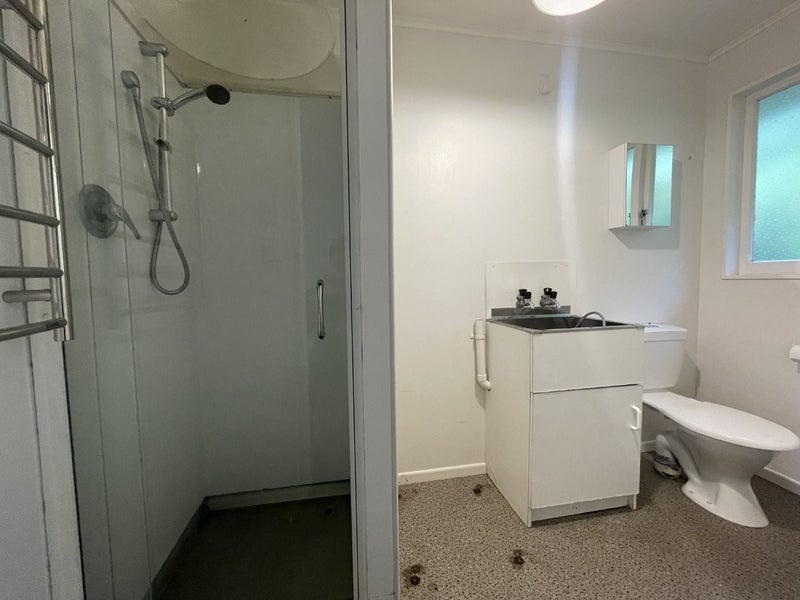 24 Saint Michaels Crescent, Kelburn, Wellington - Carousel 7