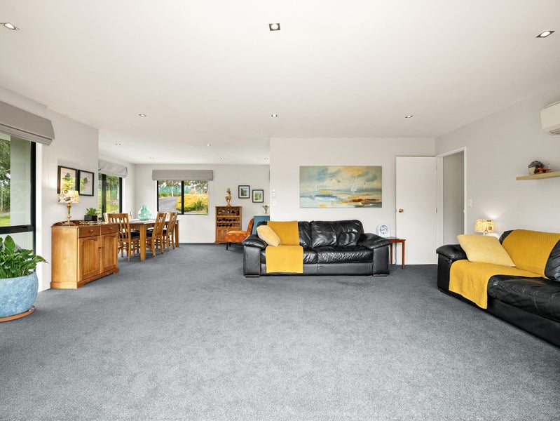 43 Highland Road, Brighton, Dunedin - Carousel 2