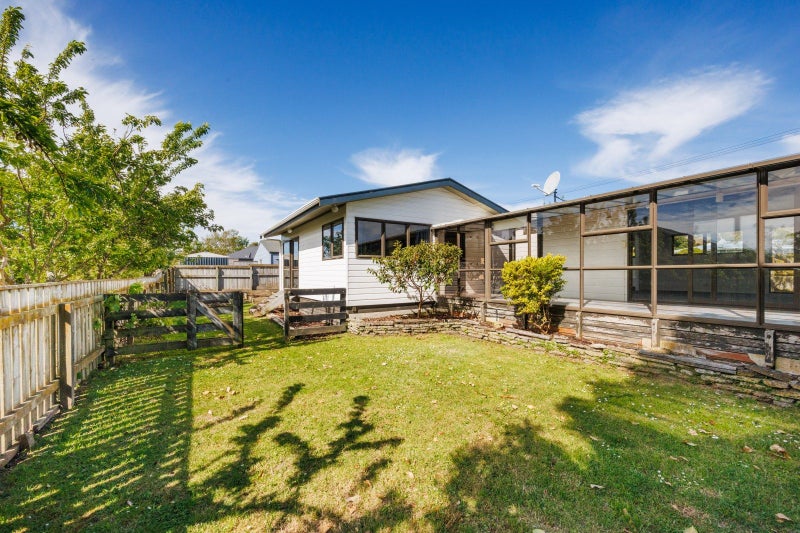 23 Rata Street, Tokomaru, Palmerston North - Carousel 23
