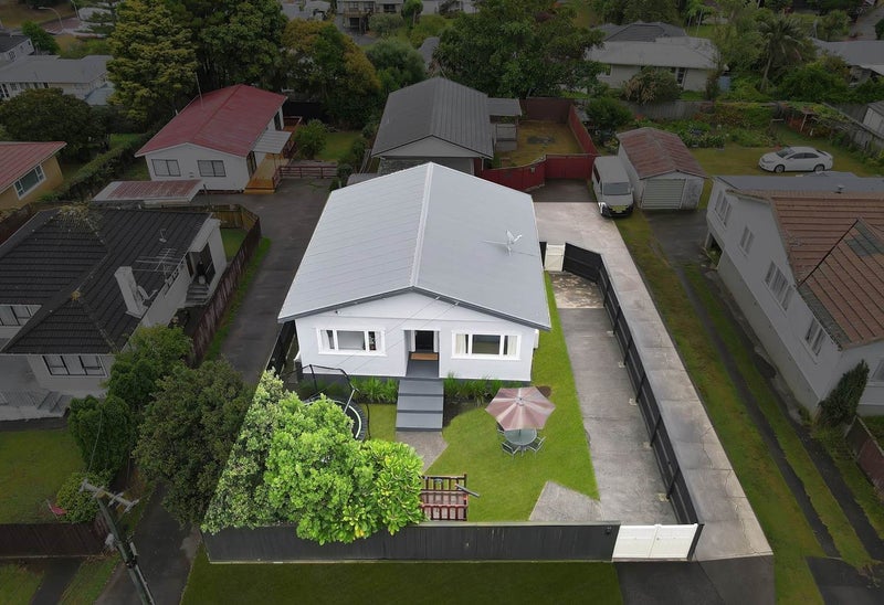 63 Commissariat Road, Mount Wellington, Auckland - Carousel 16