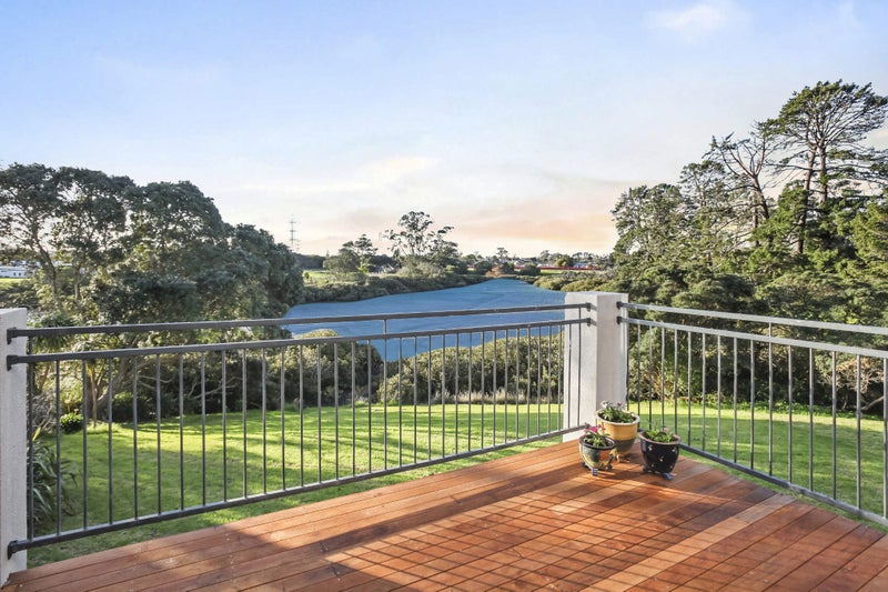 27B Challinor Street, Pakuranga, Auckland - Carousel 2