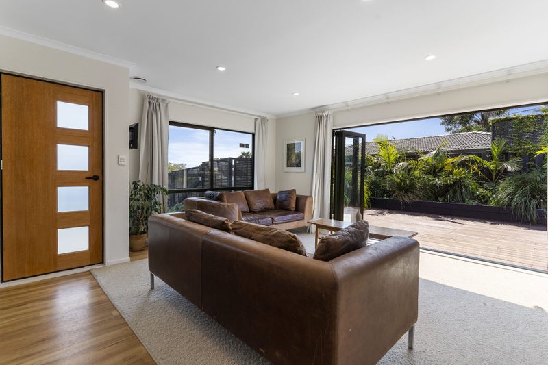 1/103 Wallace Road, Mangere Bridge, Auckland - Carousel 2