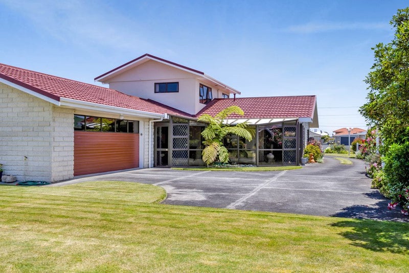 18 Wilson Street, Hawera - Carousel 2