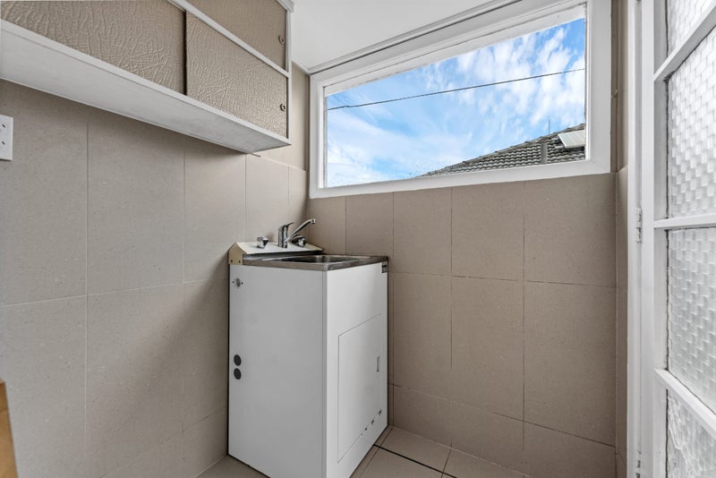 2/19 Motatau Road, Papatoetoe, Auckland - Carousel 18