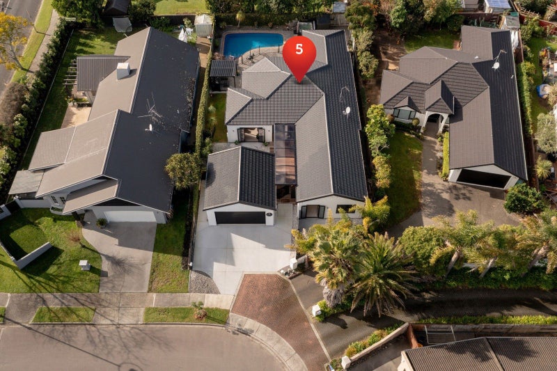 5 Piha Close, Papamoa Beach, Papamoa - Carousel 1