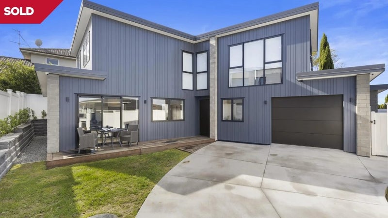 75 Glenmore Road, Sunnyhills, Auckland - Carousel 1