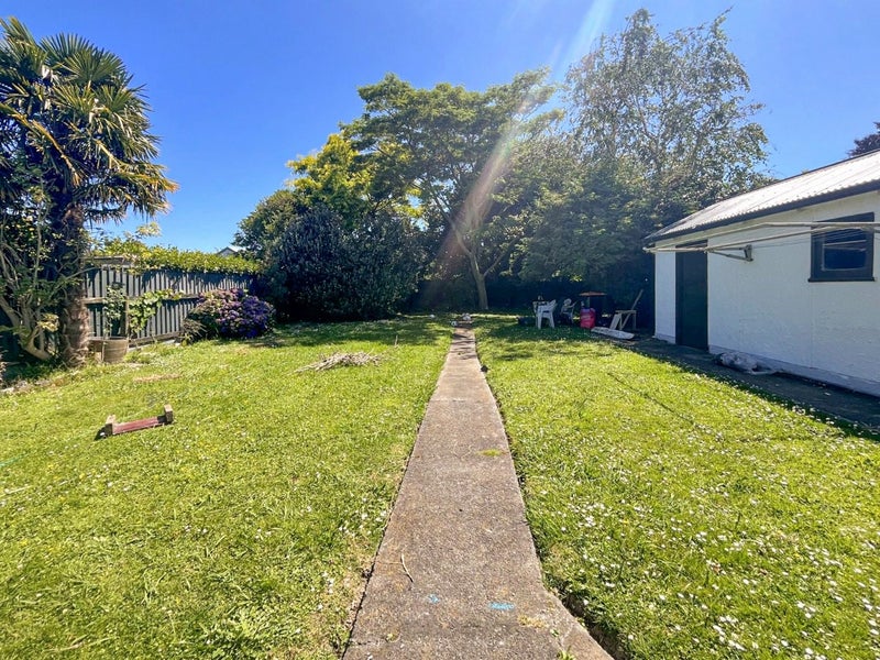 2 Hendon Place, West End, Palmerston North - Carousel 11