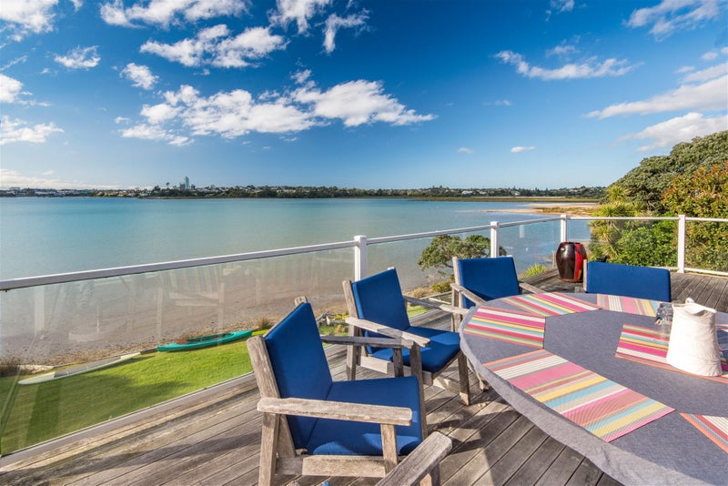 2/35 Beresford Street, Bayswater, Auckland - Carousel 1