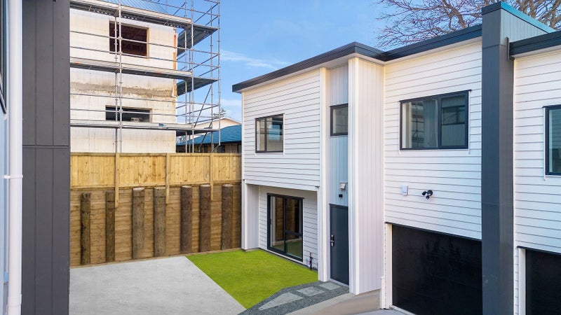 53C Evans Road, Glen Eden, Auckland - Carousel 1