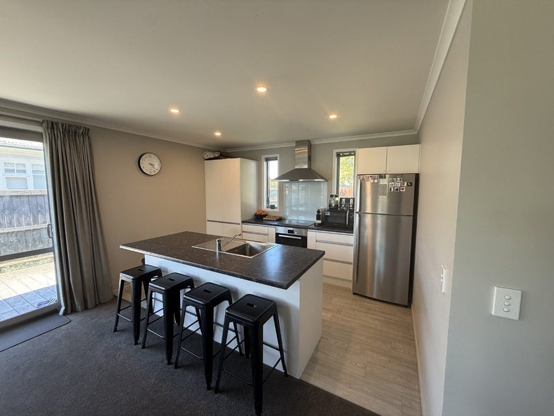 27 Reeves Road, Opawa, Christchurch - Carousel 2