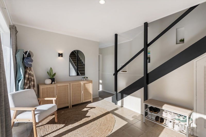 61 Churton Drive, Churton Park, Wellington - Carousel 2