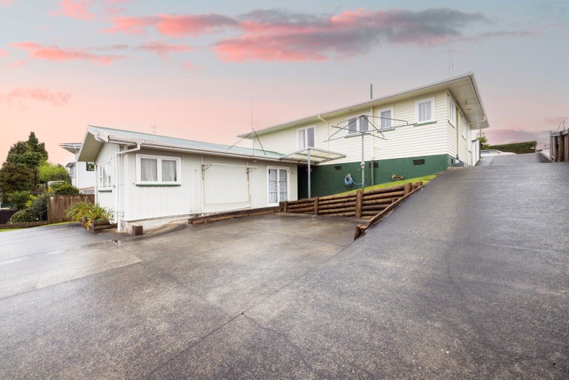 31 Bell Street, Judea, Tauranga - Carousel 2