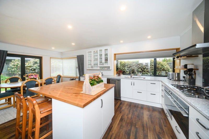 41 Ihaka Street, Hokowhitu, Palmerston North - Carousel 2