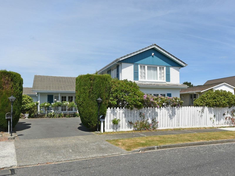 59 Orr Crescent, Hutt Central, Lower Hutt - Carousel 1