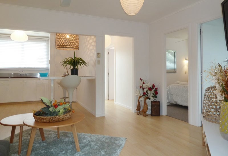 1/202 Warwick Road, Mayfair, Hastings - Carousel 2