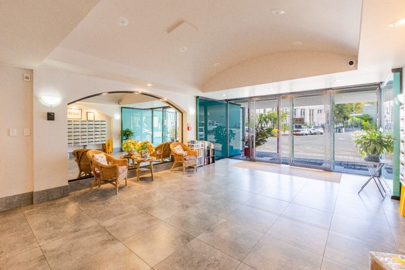 2C/3 Shakespeare Road, Napier South, Napier - Carousel 2