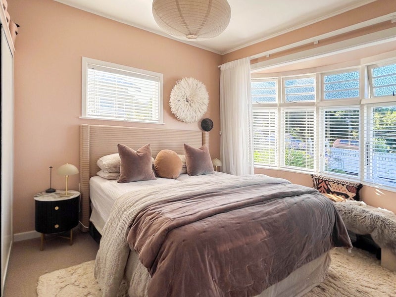 13 Grove Street, The Wood, Nelson - Carousel 2