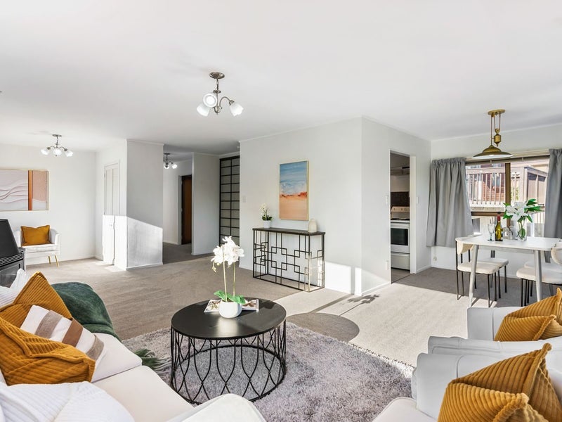 1/25 Ciprian Place, Henderson, Auckland - Carousel 1