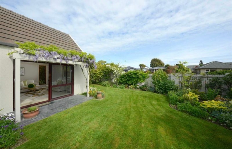 8 Braco Place, Burnside, Christchurch - Carousel 2