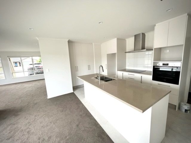 7 Tiaki Way, Cambridge, Cambridge - Carousel 2