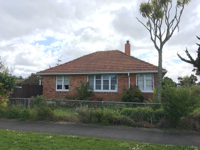 91 Point England Road, Point England, Auckland - Carousel 1