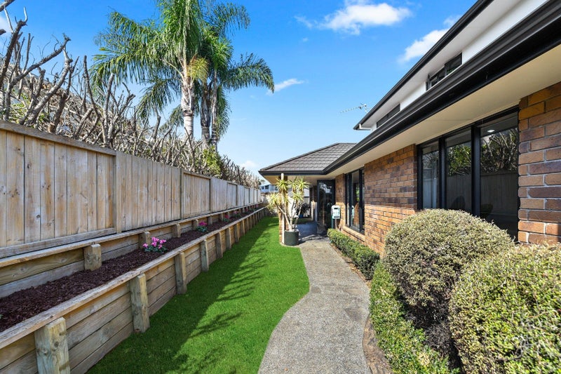 54 Somerton Drive, Huntington, Hamilton - Carousel 17