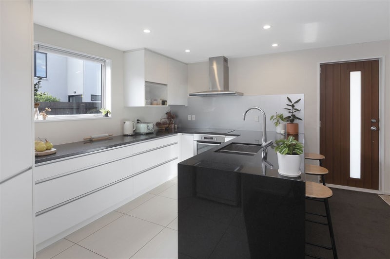 3/24 Eversleigh Street, St Albans, Christchurch - Carousel 2