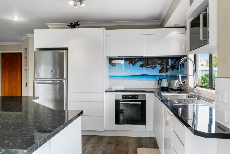 2 Knox Place, Leamington, Cambridge - Carousel 2