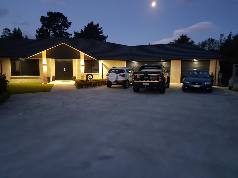 15 Opal Avenue, Timberlea, Upper Hutt - Carousel 1