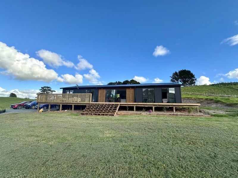 37 Judd Crescent, Naenae, Lower Hutt - Carousel 2