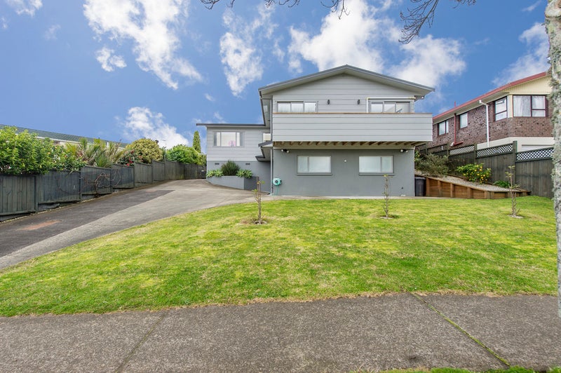 41 Mirrabooka Avenue, Botany Downs, Auckland - Carousel 2