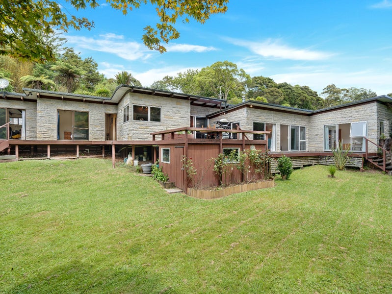7 Opanuku Road, Henderson Valley, Auckland - Carousel 2