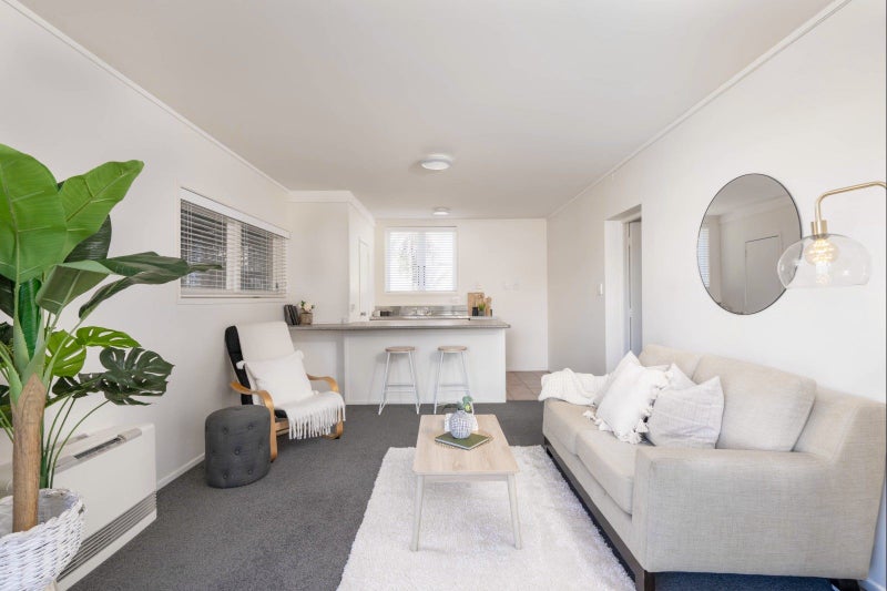 6 Liston Avenue, Hilltop, Taupo - Carousel 2