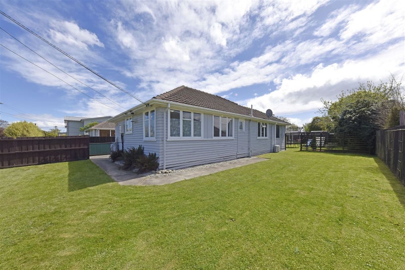 12 Glenfield Crescent, Mairehau, Christchurch - Carousel 2
