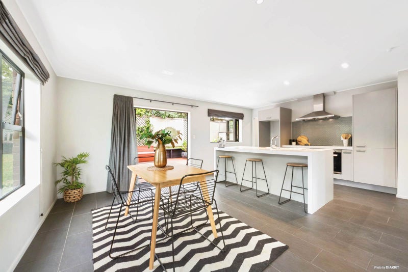 23A Fairlands Avenue, Waterview, Auckland - Carousel 1