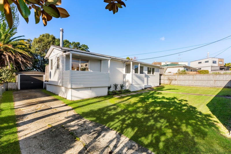 251 Rangatira Road, Beach Haven, Auckland - Carousel 1