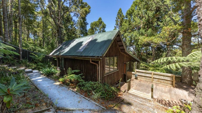 113 Laingholm Drive, Laingholm, Auckland - Carousel 1