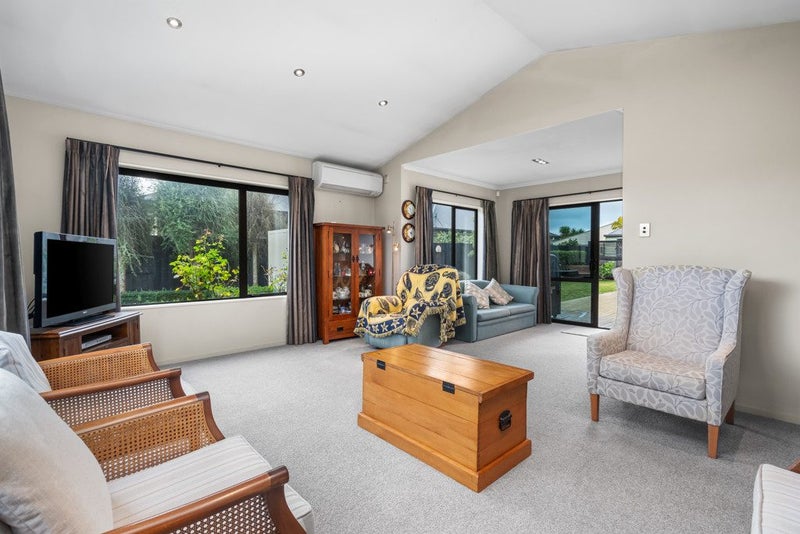 60 Rothesay Road, Parklands, Christchurch - Carousel 2