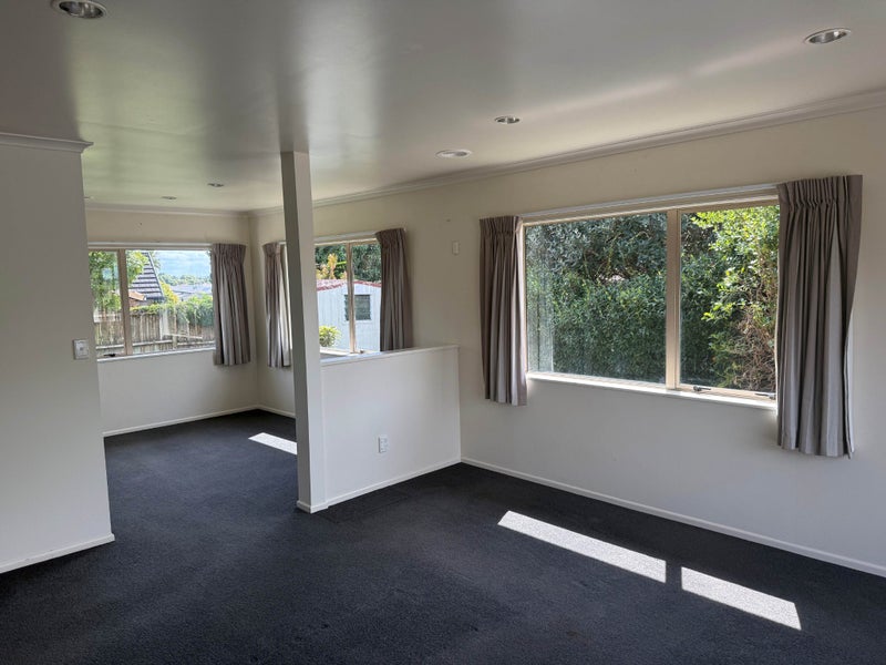 4 Vereker Court, Rototuna, Hamilton - Carousel 5