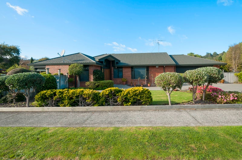 9 Mary Huse Grove, Manor Park, Lower Hutt - Carousel 15