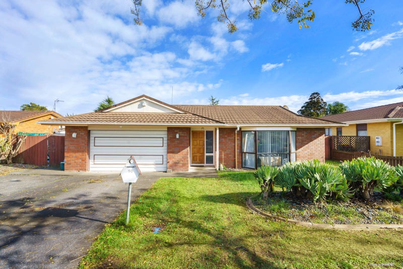 10 Ross Martin Court, Conifer Grove, Takanini - Carousel 1