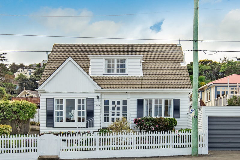 539A Broadway, Miramar, Wellington - Carousel 1