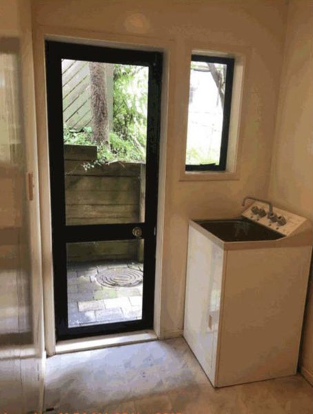 1/14 Clematis Avenue, Murrays Bay, Auckland - Carousel 14