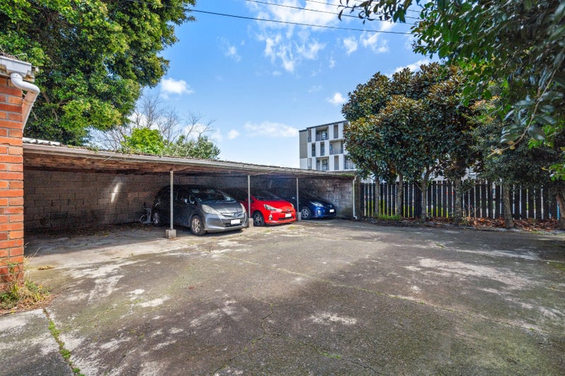1/16 Erson Avenue, Royal Oak, Auckland - Carousel 10